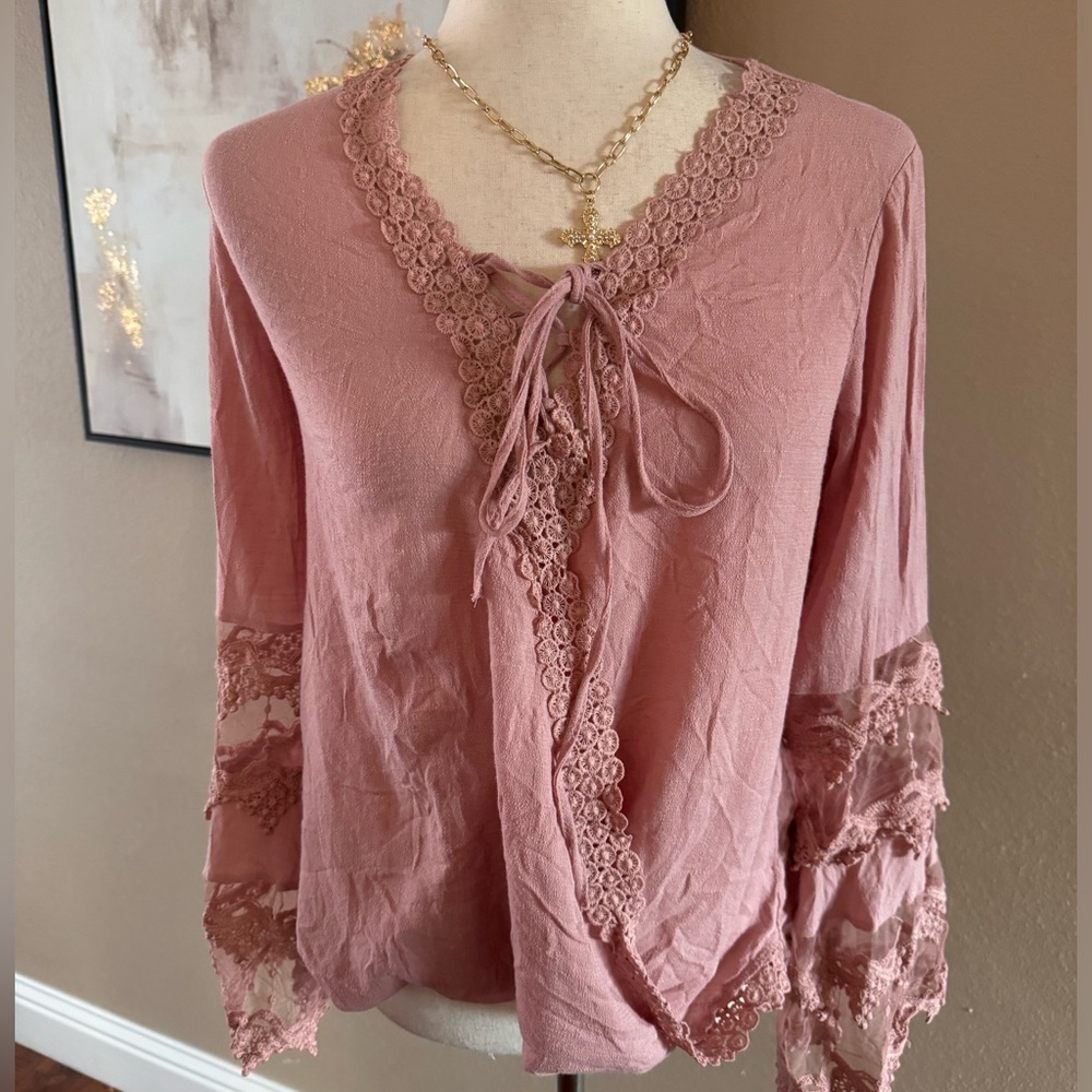 Small dusty mauve lace and crochet detail blouse